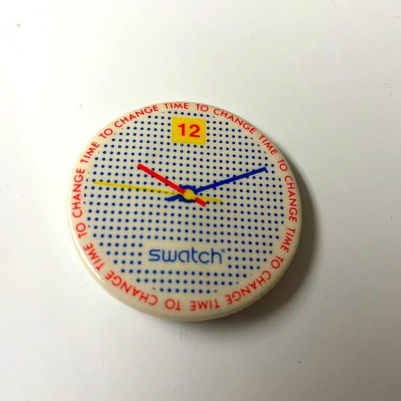 Vintage pins. 80s & 90s - Picture 8 of 15